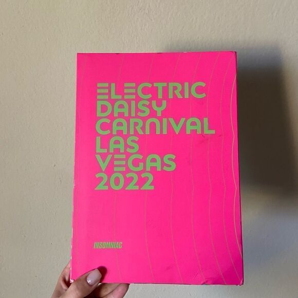 NWB 2022 EDC VIP 3-Day Las Vegas - Picture 4 of 9